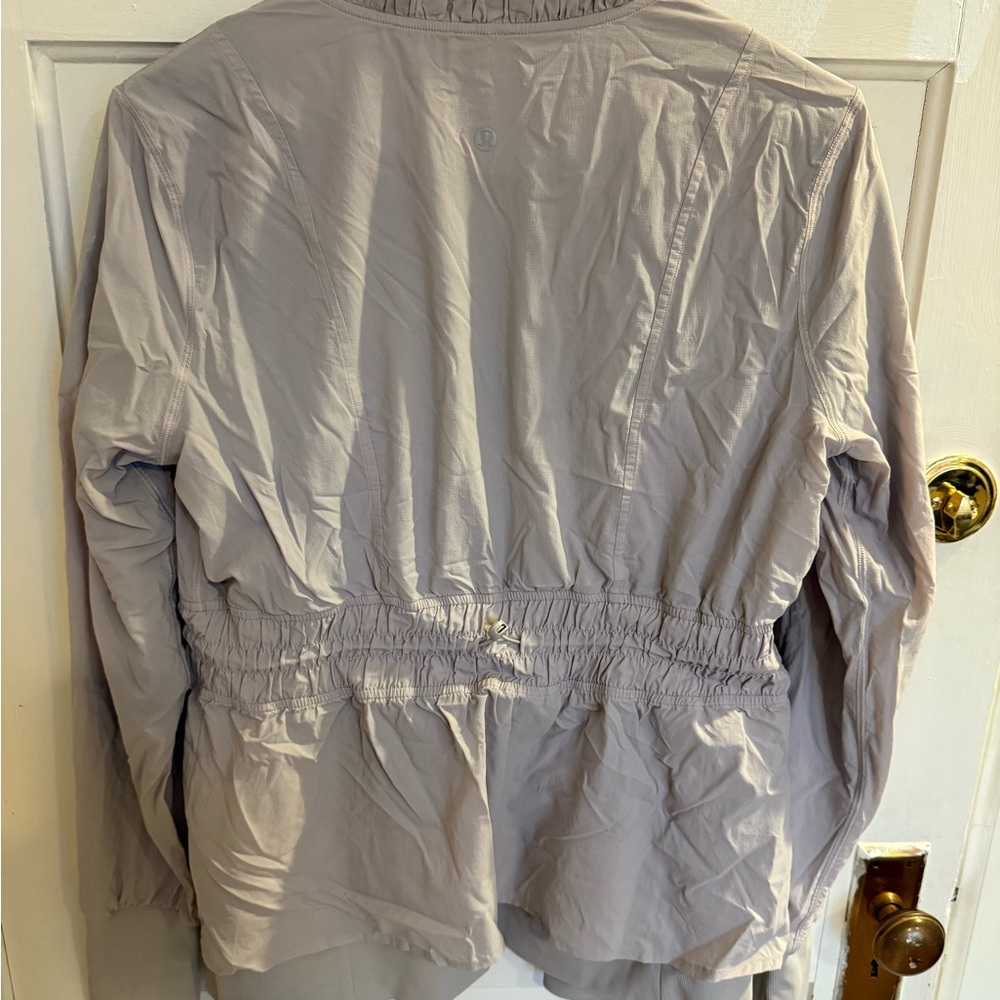 Lululemon Jacket - Picture 3 of 4